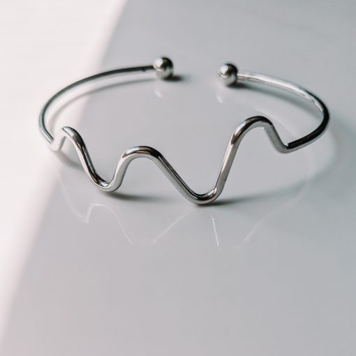 Silver Heartbeat Simple Wave Bracelet