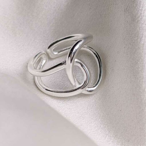 Silver Interwoven Minimalist Ring