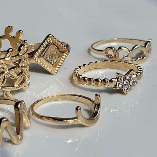 Wreath and Arrow Ring Set