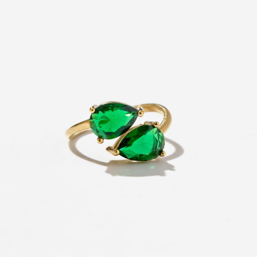 Teardrop Emerald Ring